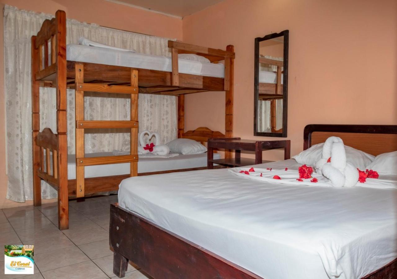 Hotel Y Cabinas El Coral Jacó Eksteriør billede