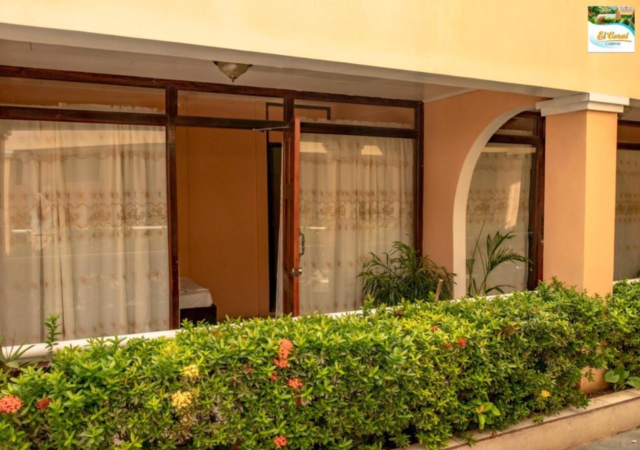 Hotel Y Cabinas El Coral Jacó Eksteriør billede