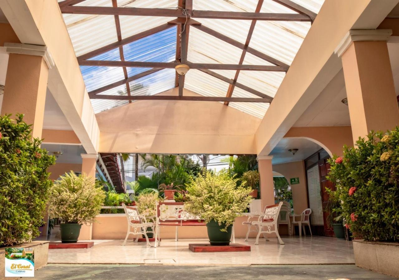 Hotel Y Cabinas El Coral Jacó Eksteriør billede